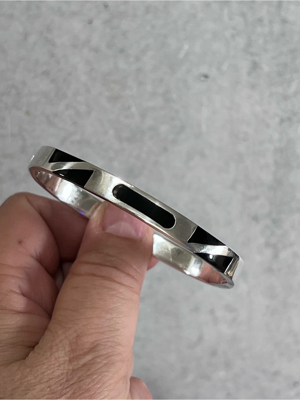 Taxco Sterling Silver 925 Hinged Bangle: Black Onyx Inlay, Mexican Artisan
